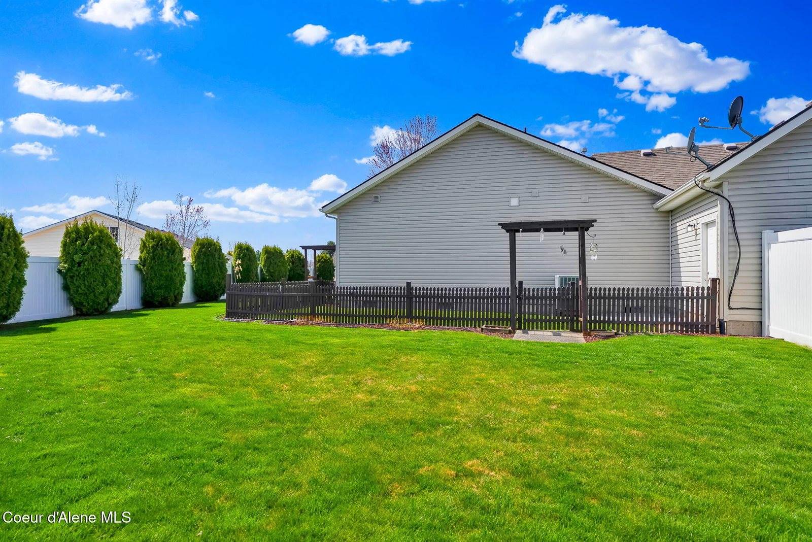 2840 West Mulberry Ct, Hayden, ID 83835