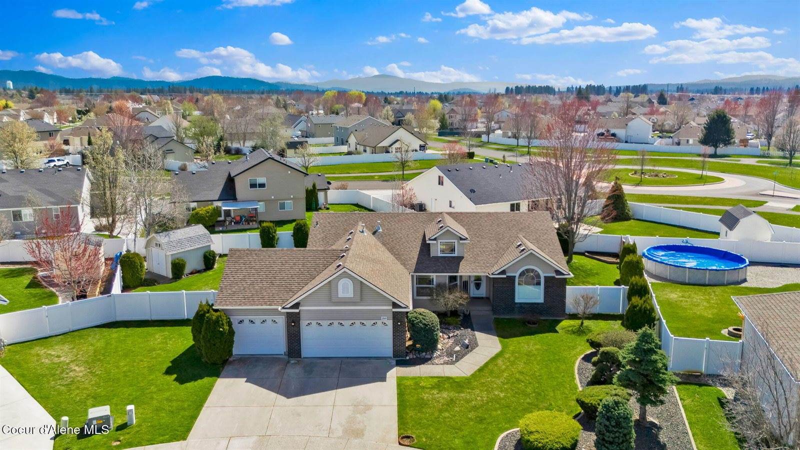 2840 West Mulberry Ct, Hayden, ID 83835