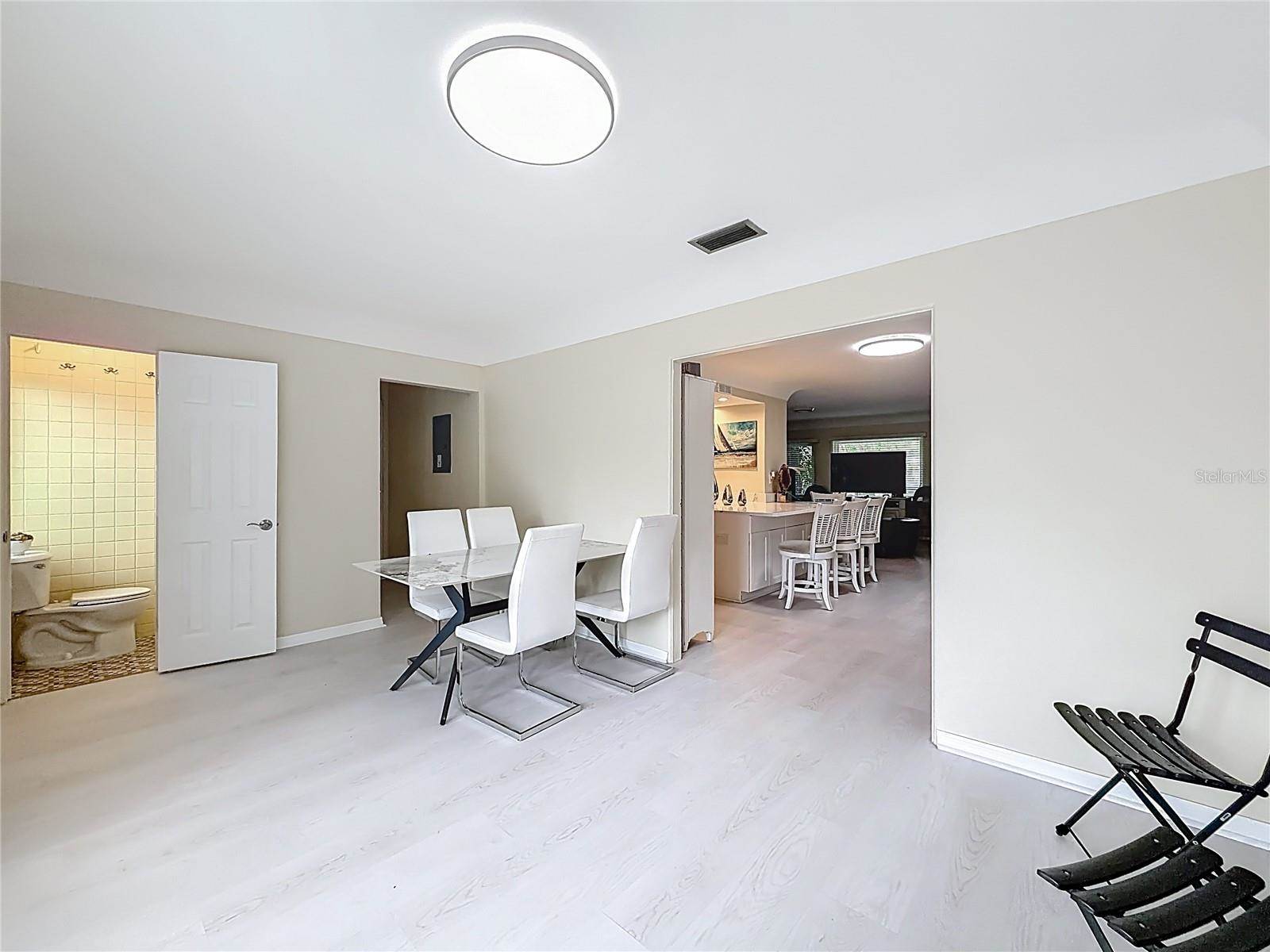 6170 7TH Avenue North, Saint Petersburg, FL 33710