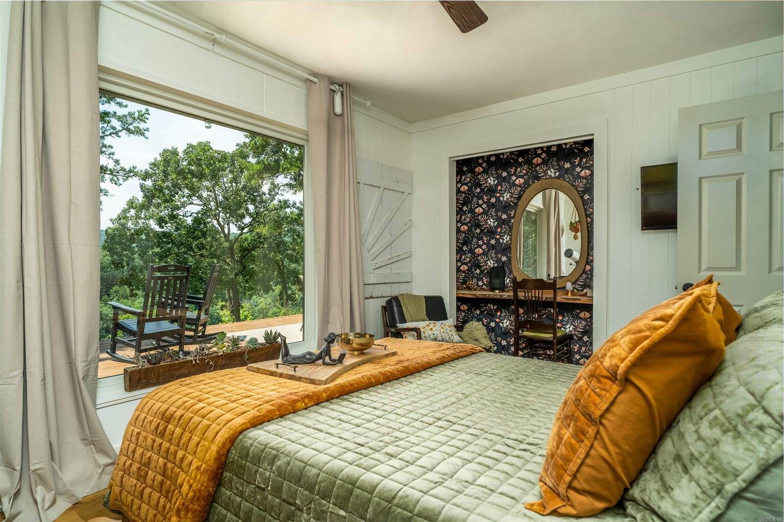 170 Lynn Creek Dr, Fairfield Bay, AR 72088