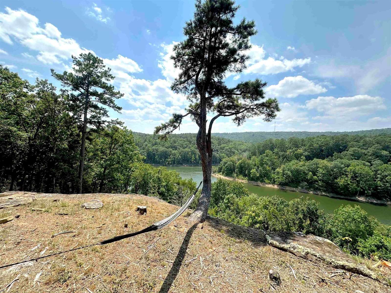 170 Lynn Creek Dr, Fairfield Bay, AR 72088