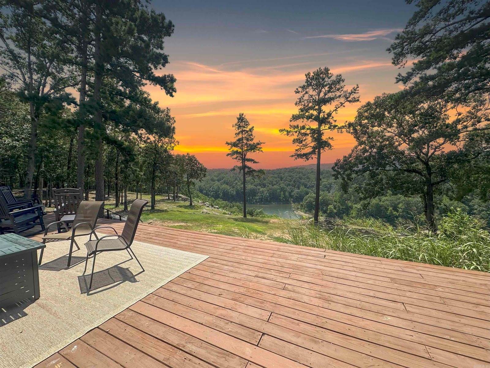 170 Lynn Creek Dr, Fairfield Bay, AR 72088