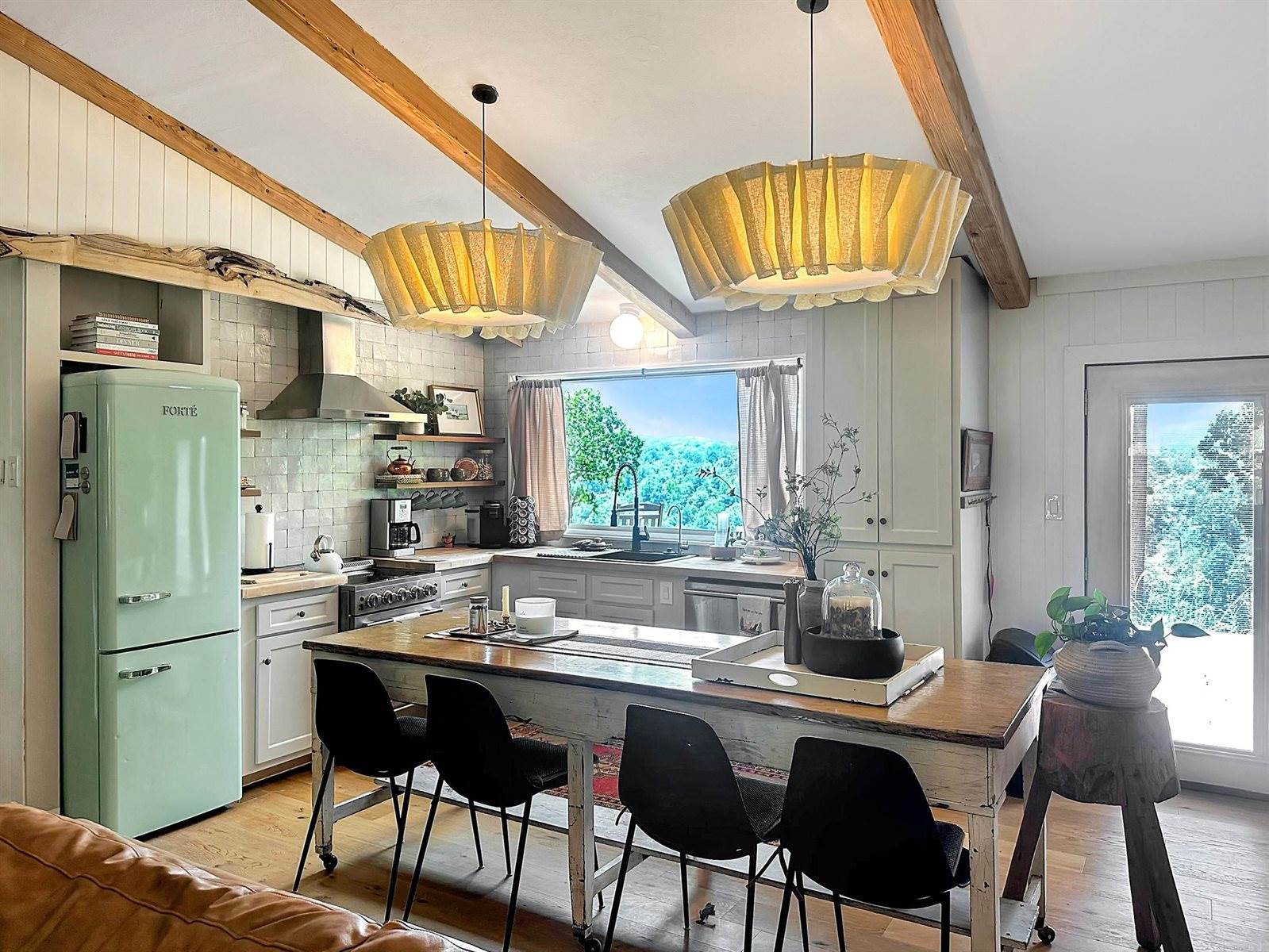 170 Lynn Creek Dr, Fairfield Bay, AR 72088