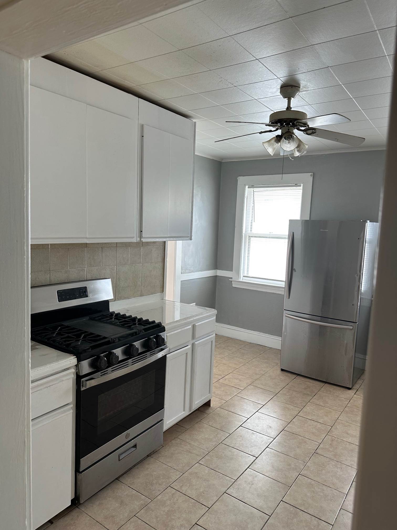 448 Hillside Ave #2, Hartford, CT 06106