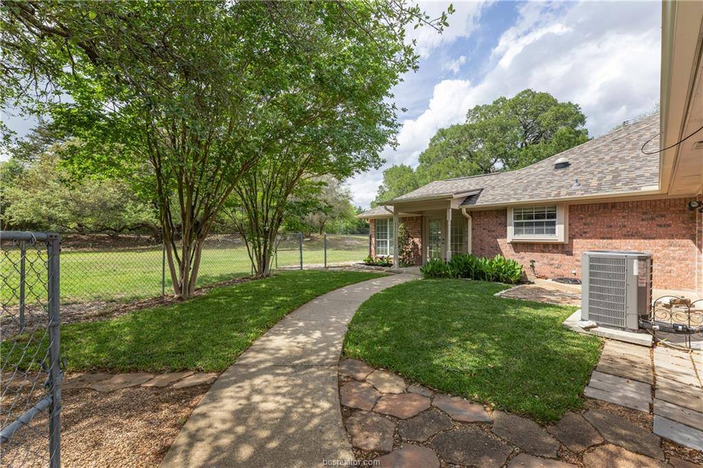 3560 Preakness Circle, College Station, TX 77845