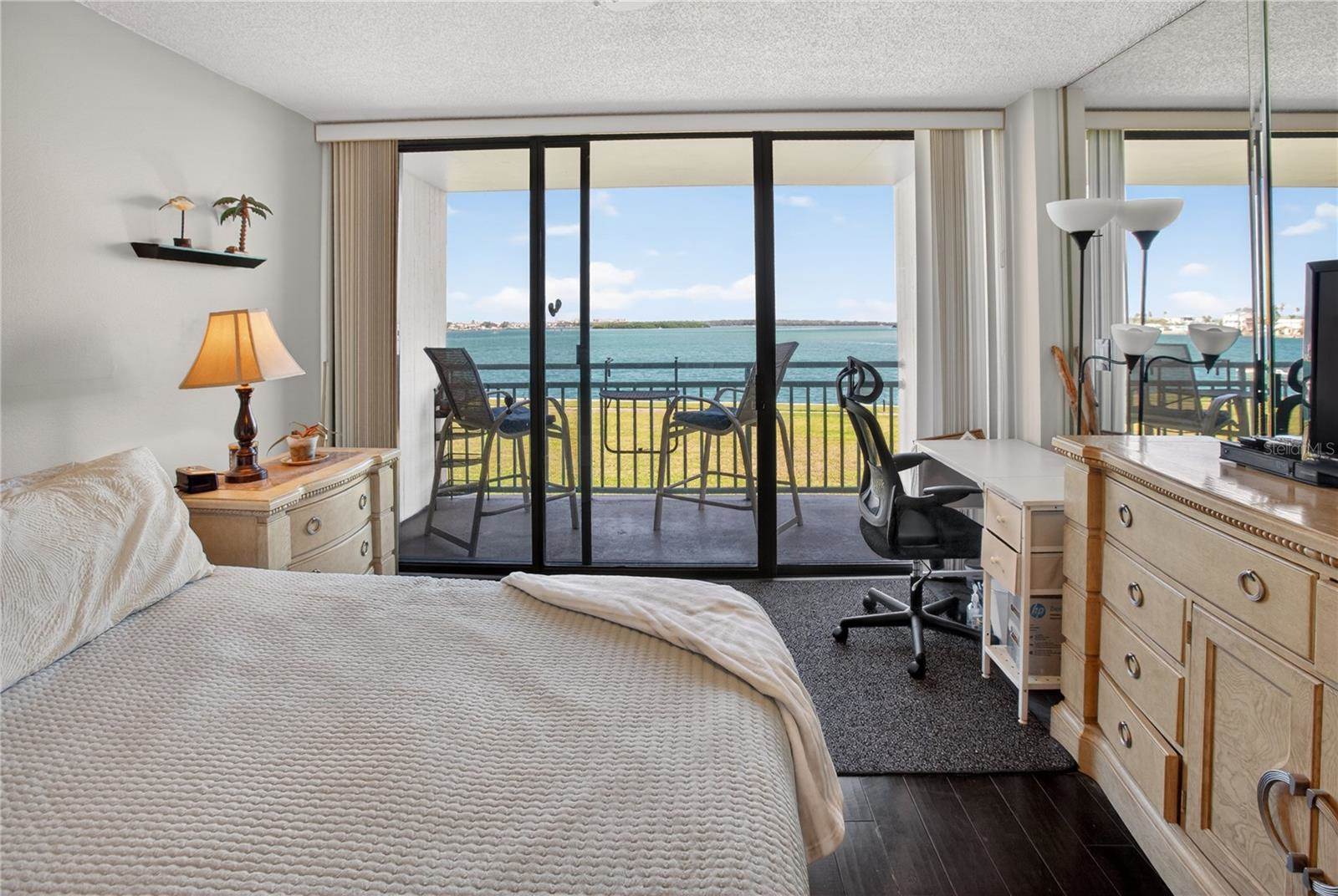 1 Key Capri, #103E, Treasure Island, FL 33706