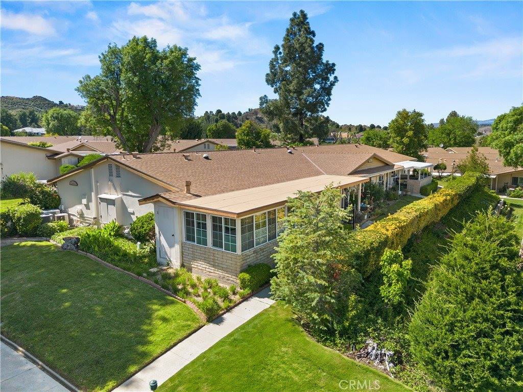 26835 Avenue Of The Oaks, Newhall, CA 91321