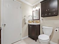 26835 Avenue Of The Oaks, Newhall, CA 91321
