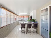 26835 Avenue Of The Oaks, Newhall, CA 91321