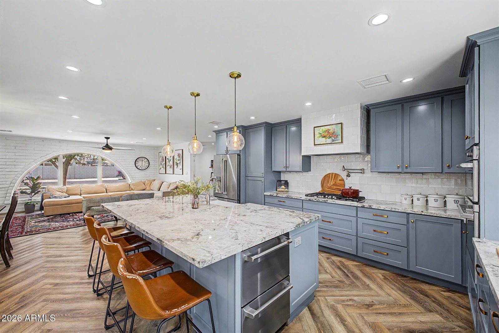 10845 North 34TH Street, Phoenix, AZ 85028