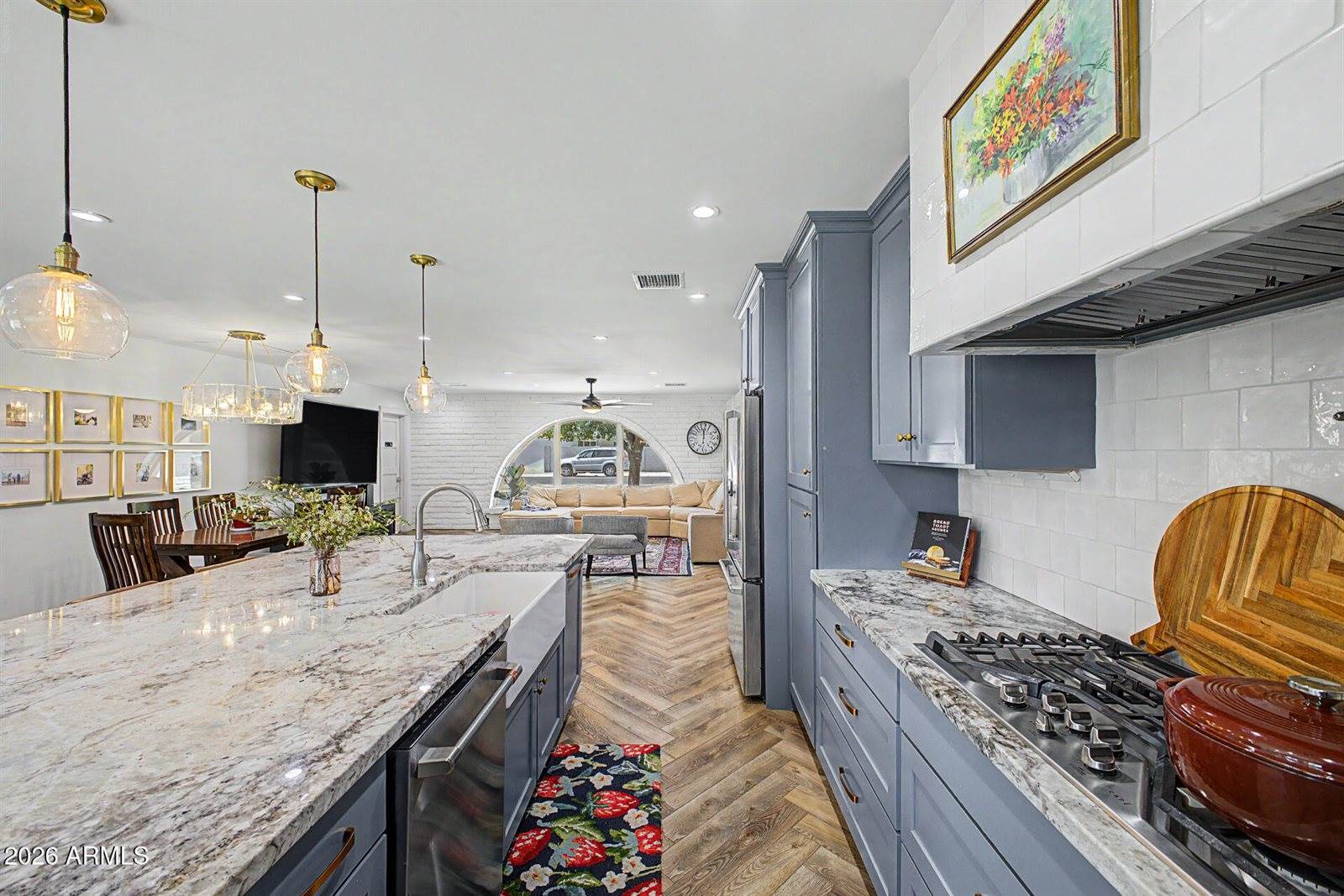 10845 North 34TH Street, Phoenix, AZ 85028