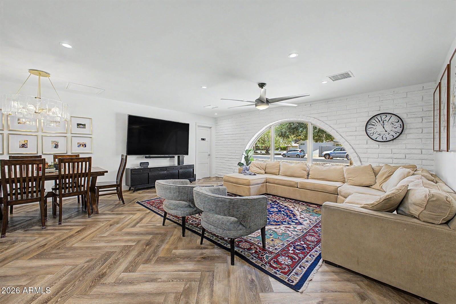 10845 North 34TH Street, Phoenix, AZ 85028