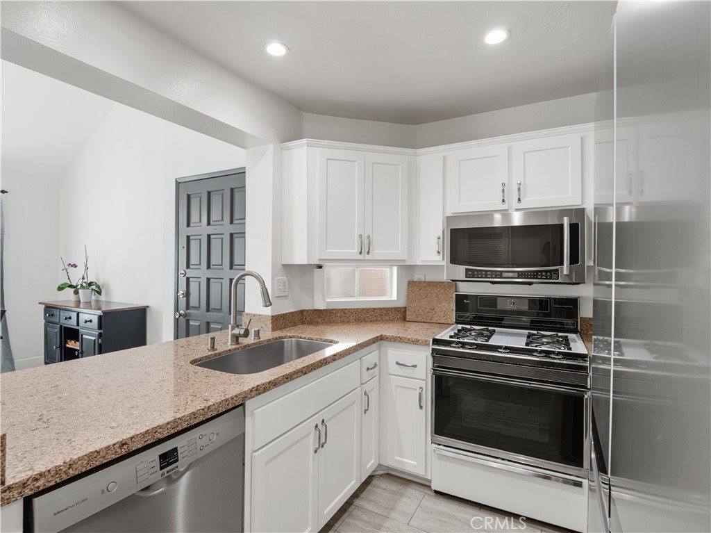 23735 Del Monte, #170, Valencia, CA 91355