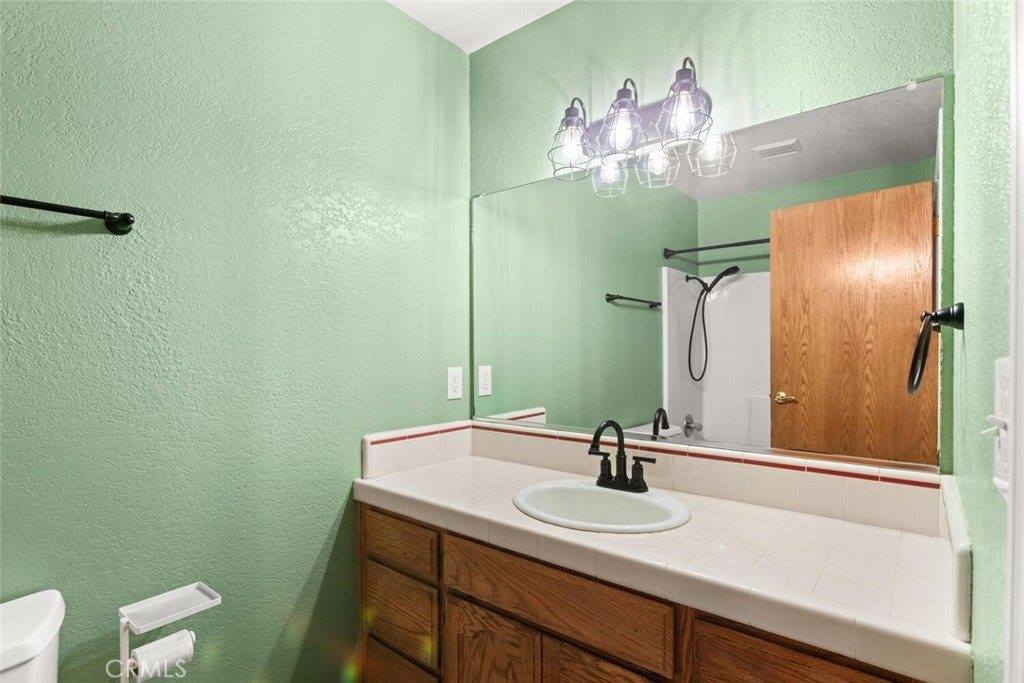 14621 Carnegie, Magalia, CA 95954
