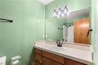 14621 Carnegie, Magalia, CA 95954