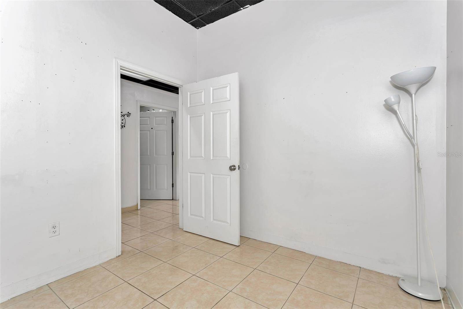 1903 East FL 60, Valrico, FL 33594