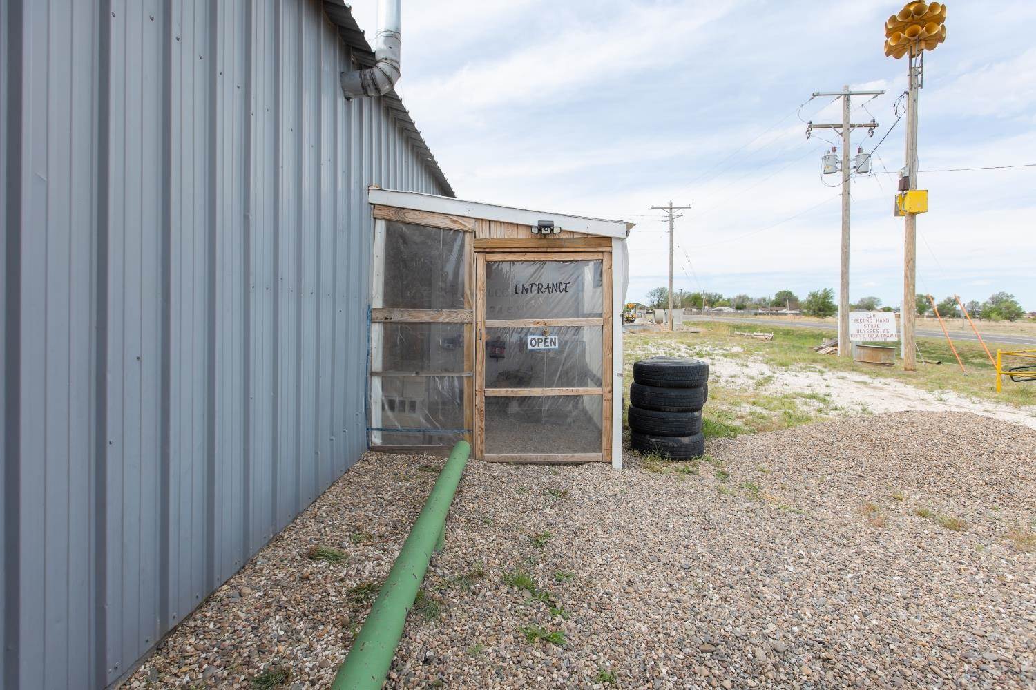 1337 East Oklahoma Avenue, Ulysses, KS 67880