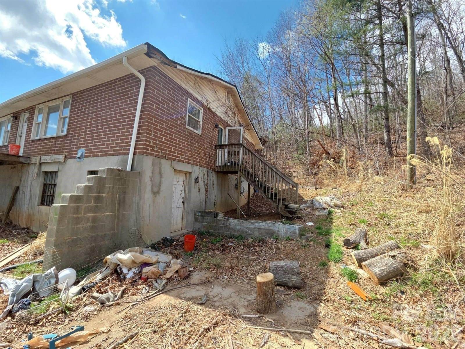 110 Wilrecar Drive, Black Mountain, NC 28711