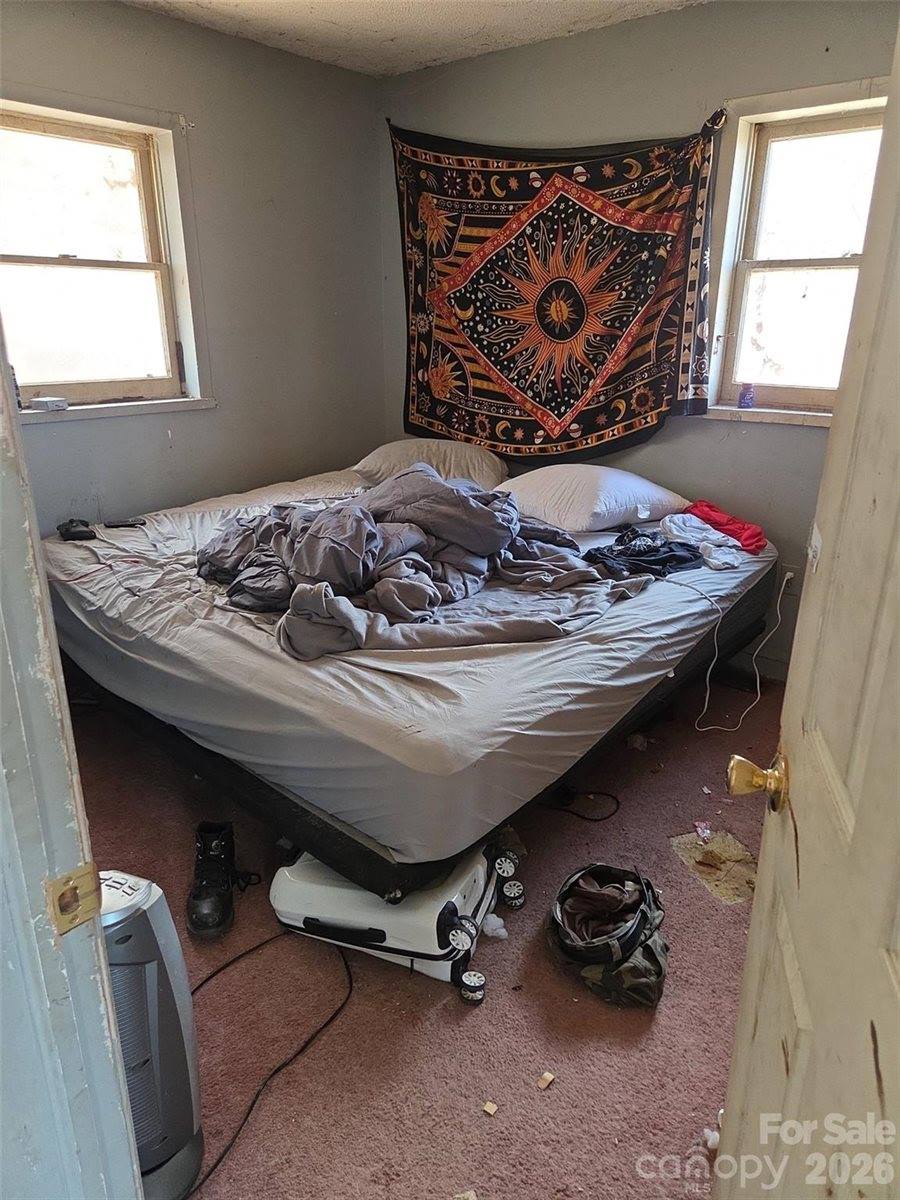 110 Wilrecar Drive, Black Mountain, NC 28711