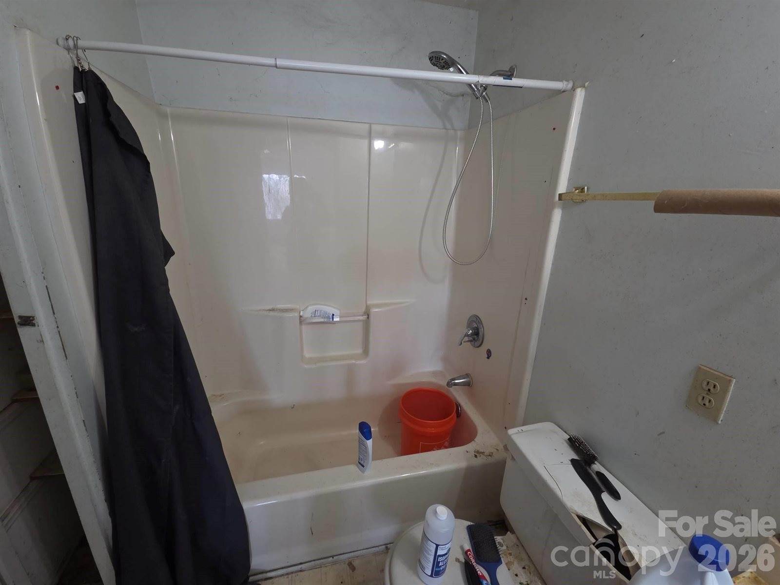 110 Wilrecar Drive, Black Mountain, NC 28711