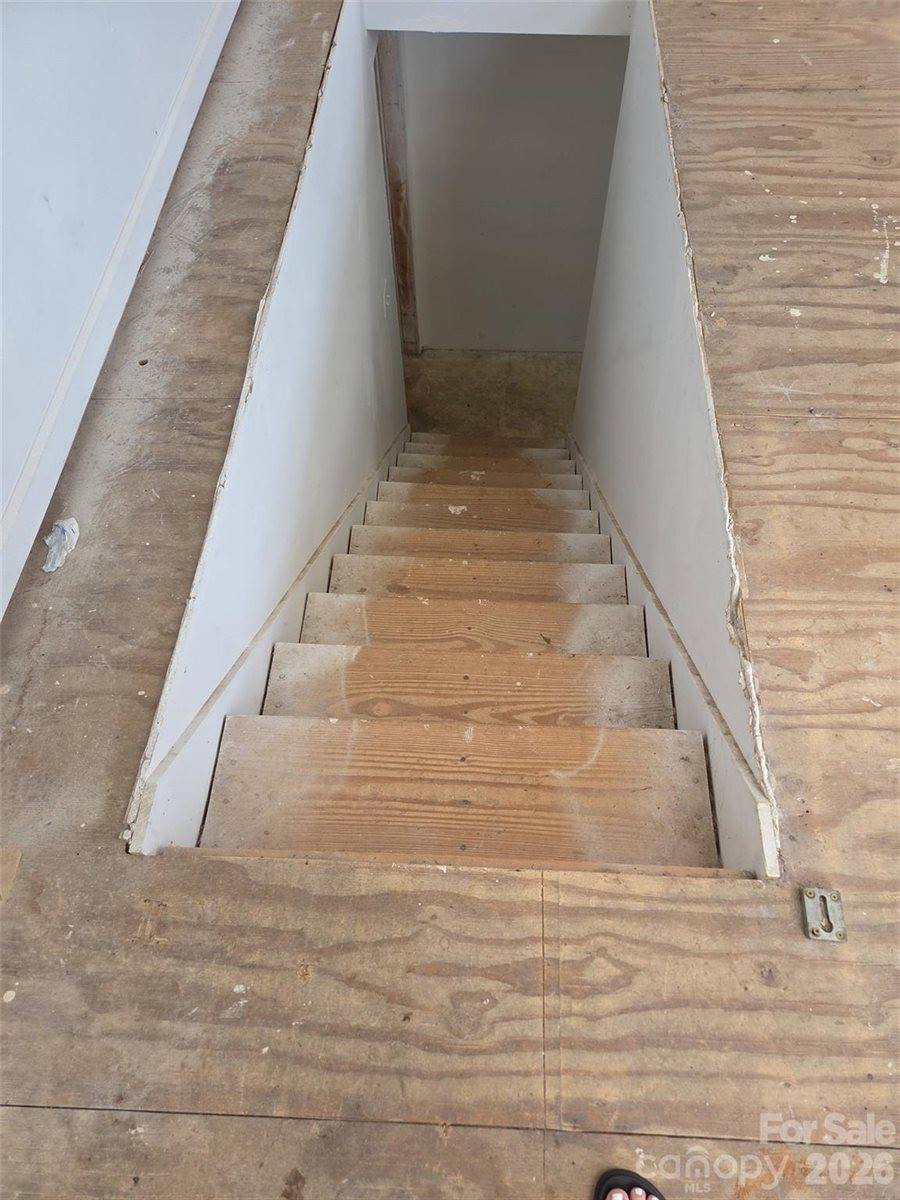 110 Wilrecar Drive, Black Mountain, NC 28711