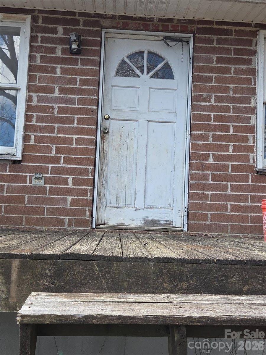 110 Wilrecar Drive, Black Mountain, NC 28711