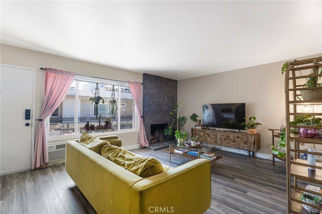 5232 Corteen pl, Valley Village, CA 91607