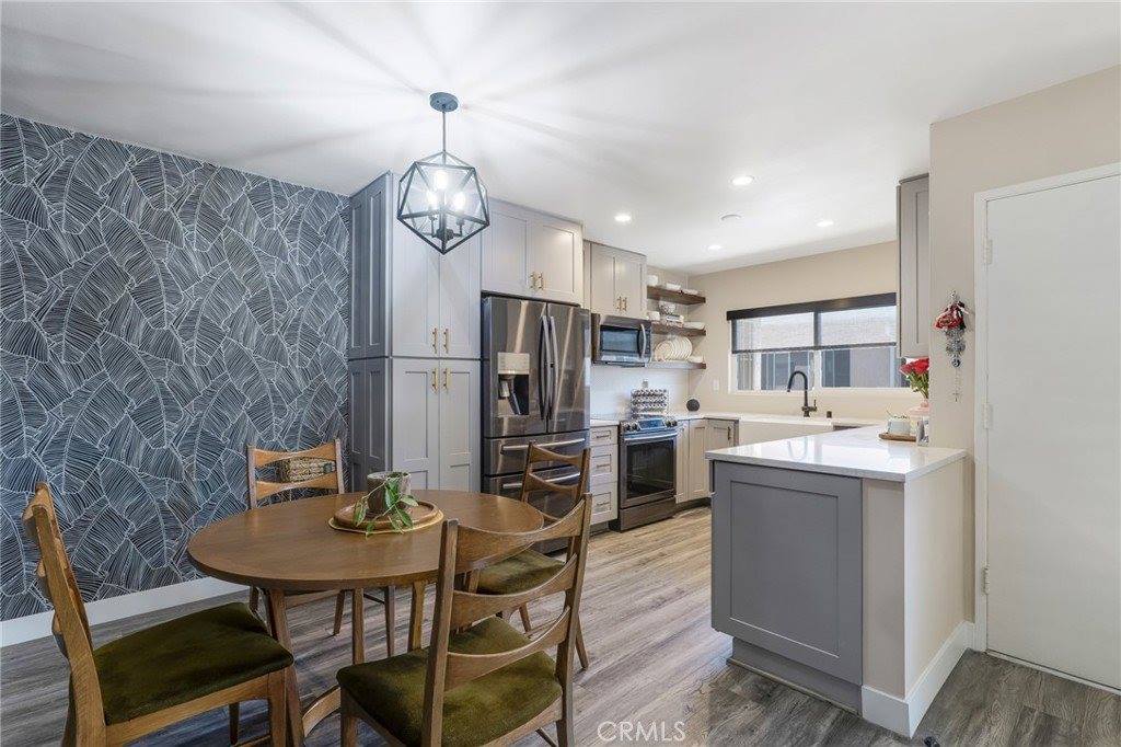 5232 Corteen pl, Valley Village, CA 91607