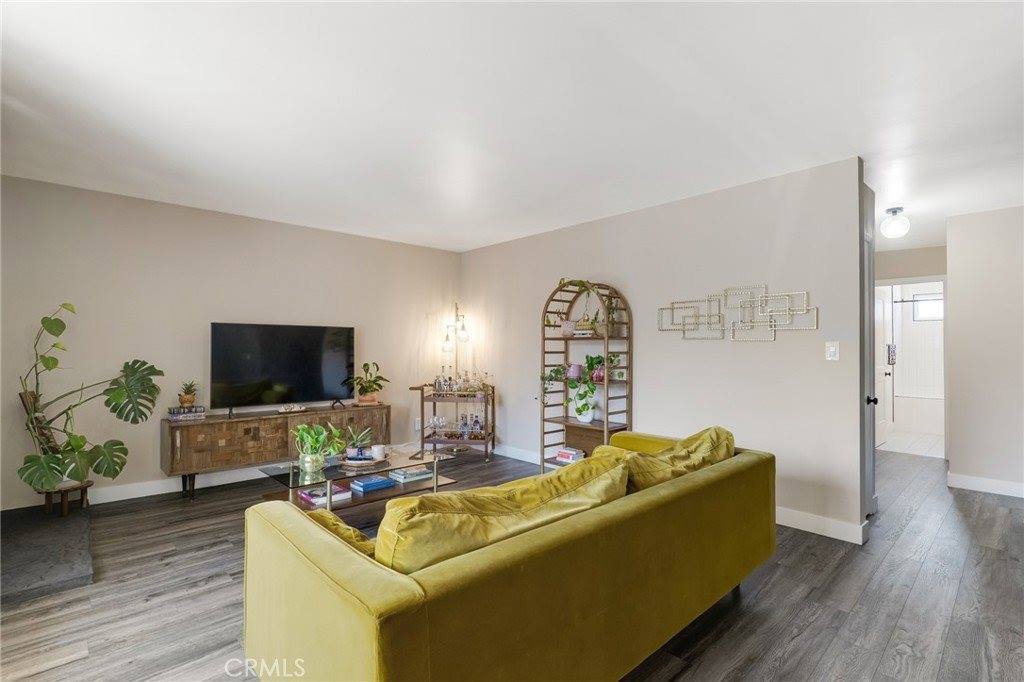 5232 Corteen pl, Valley Village, CA 91607
