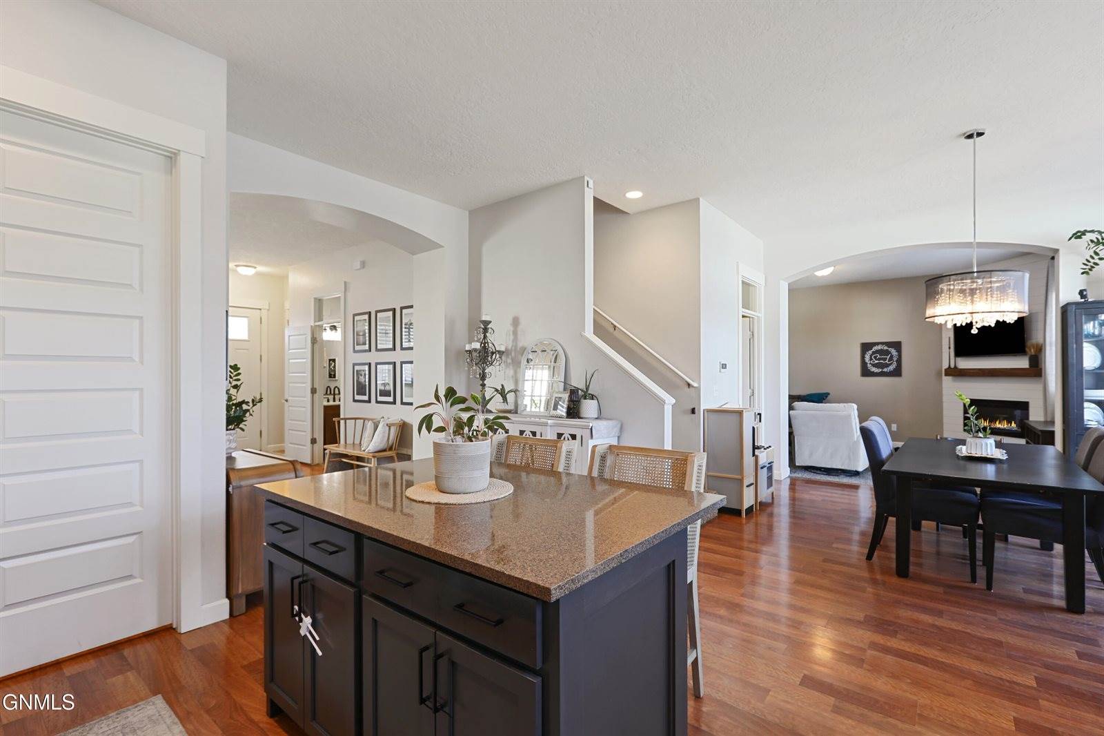 2202 25th Street West, Williston, ND 58801