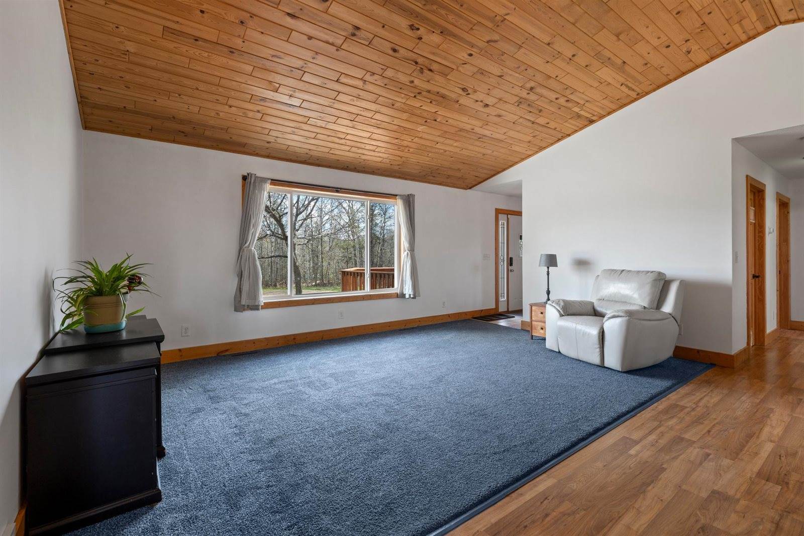 5795 Bluestem Lane SW, Motley, MN 56466
