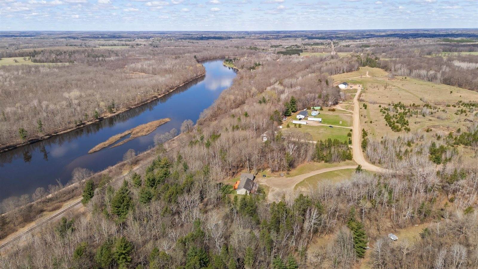 5795 Bluestem Lane SW, Motley, MN 56466