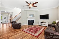 Listing Photo 10