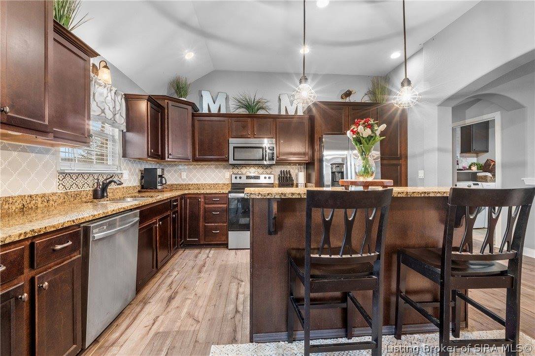 5417 Somerset Circle, Charlestown, IN 47111