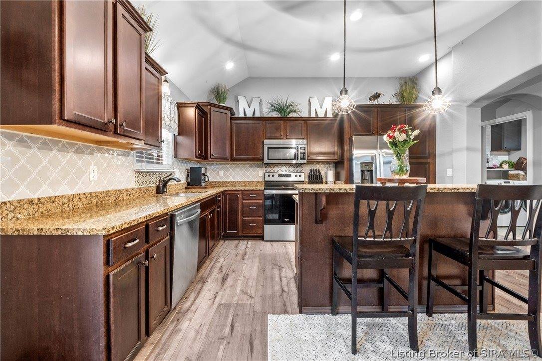 5417 Somerset Circle, Charlestown, IN 47111