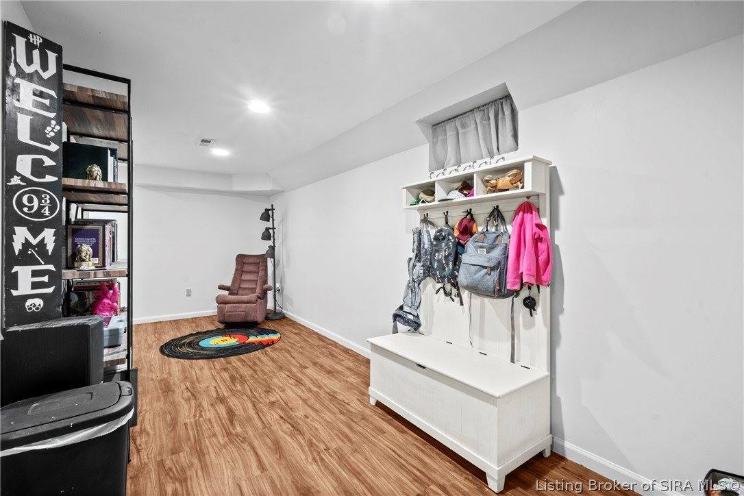 3820 Carver Street, New Albany, IN 47150