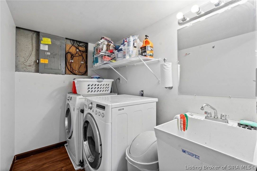 3820 Carver Street, New Albany, IN 47150