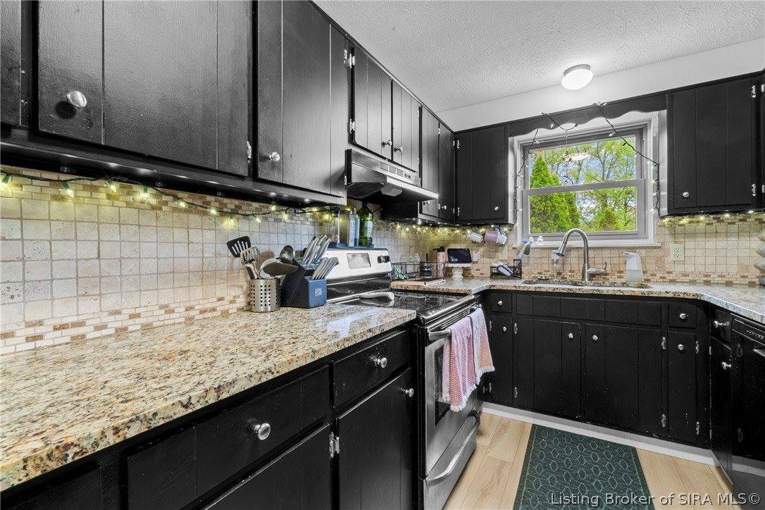 3820 Carver Street, New Albany, IN 47150