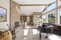 19363 SE Debora Dr, Damascus, OR 97089