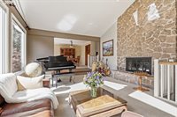 19363 SE Debora Dr, Damascus, OR 97089
