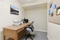 19363 SE Debora Dr, Damascus, OR 97089