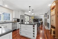 19363 SE Debora Dr, Damascus, OR 97089