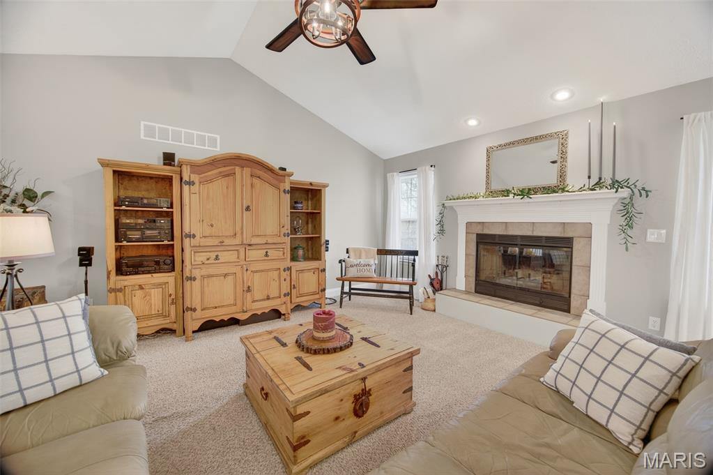 21093 Layla Road, Waynesville, MO 65583