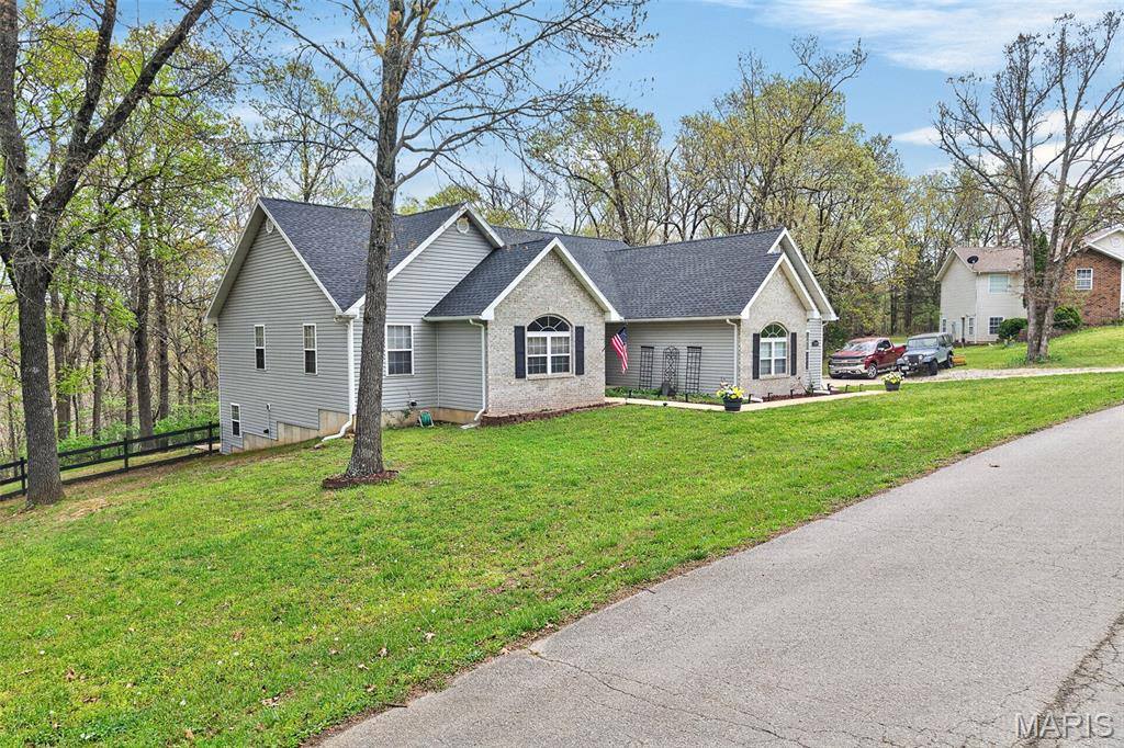 21093 Layla Road, Waynesville, MO 65583