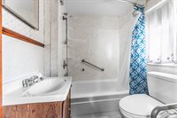 15 Lane Street, Bangor, ME 04401