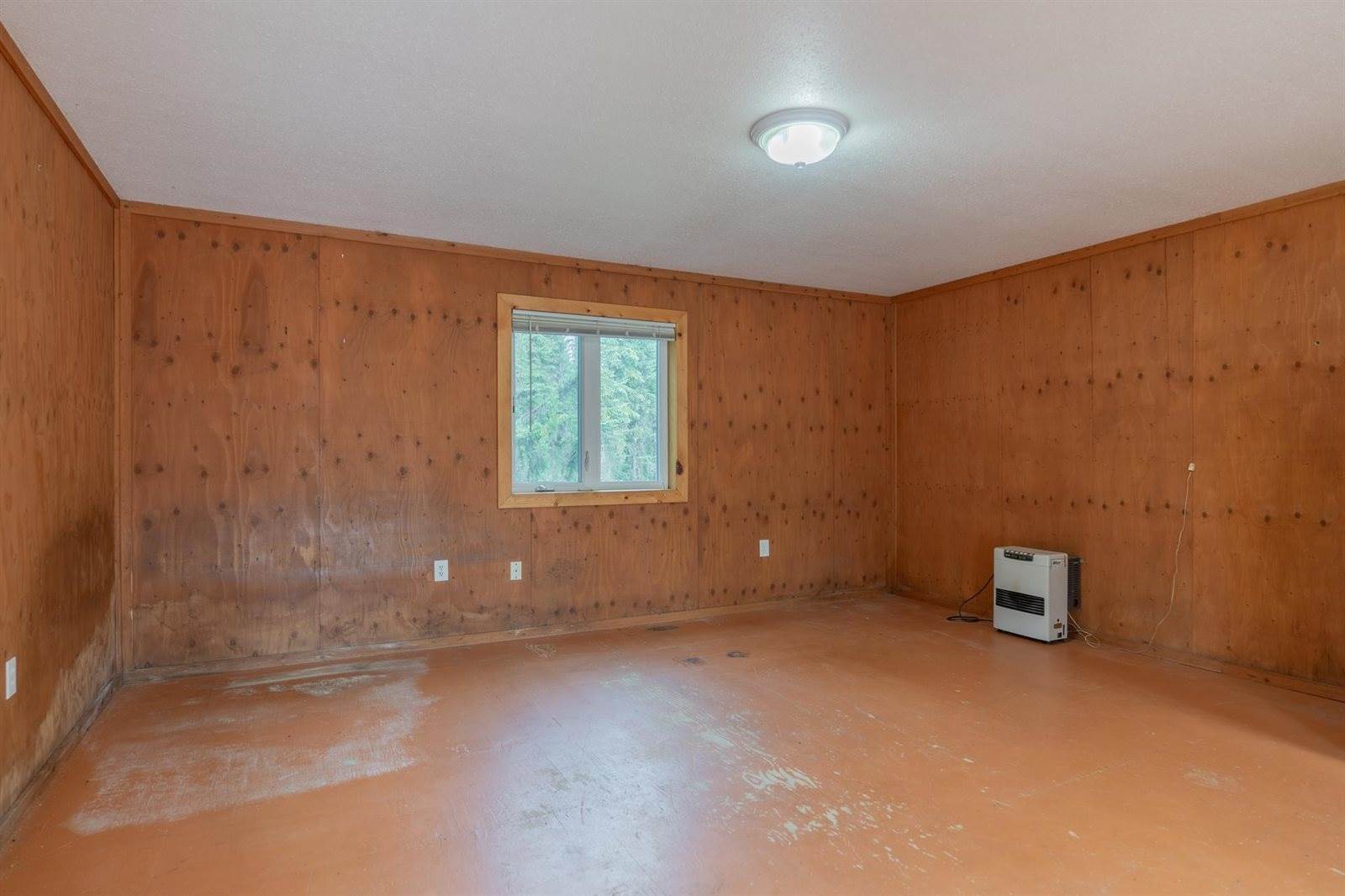 1123 Farmers Loop Road, Fairbanks, AK 99712