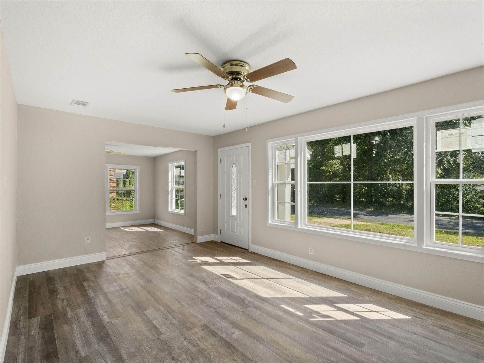 921 Lake Ct Dr, DeRidder, LA 70634