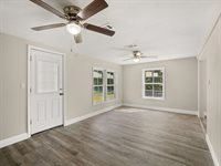 921 Lake Ct Dr, DeRidder, LA 70634