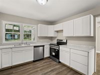 921 Lake Ct Dr, DeRidder, LA 70634