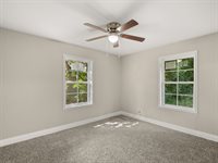 921 Lake Ct Dr, DeRidder, LA 70634